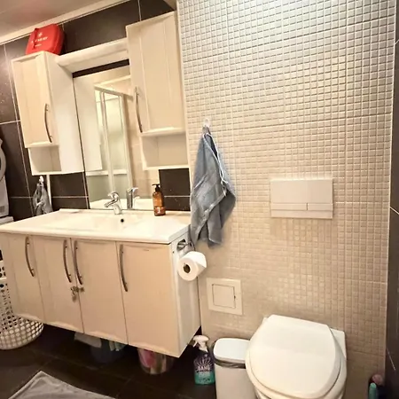 Cosy And Cool Downtown With A View Apartman